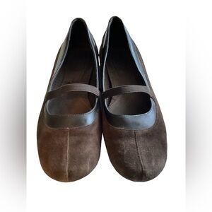 $79 Beautiful Brown BASS Suede Slip-On Mary Jane Walking Shoes Flex Waltz 8.5